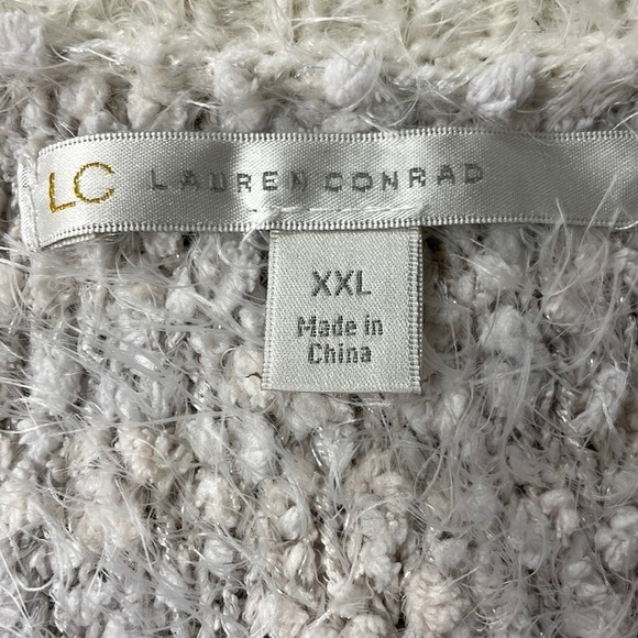 LC Lauren Conrad XXL Super Soft Eyelash Sweater Top - Picture 2 of 7